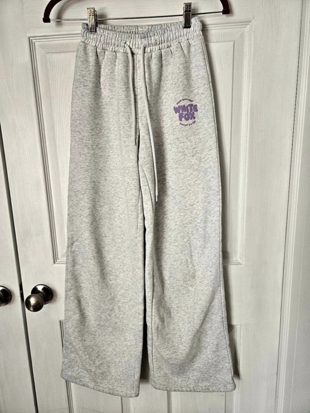 White Fox Wide Leg Sweatpants in Gray Size XXS
